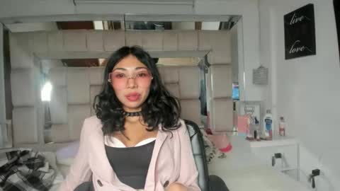 Snapshot of emmaskinny_ chatting on 03/04/26, 05:13 Emma online show from 03/04/26, 05:13