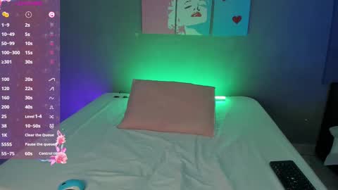 Emma online show from 10/08/25, 05:32