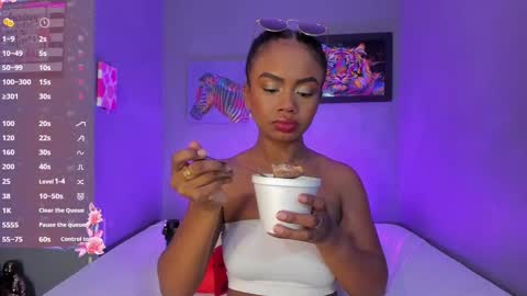 Emma online show from 10/22/25, 05:24