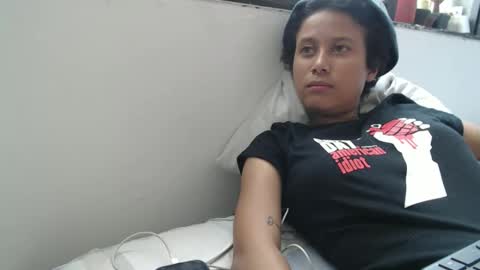 Snapshot of emmasweet95 chatting on 04/01/26, 04:04 emmasweet95 online show from 04/01/26, 04:04