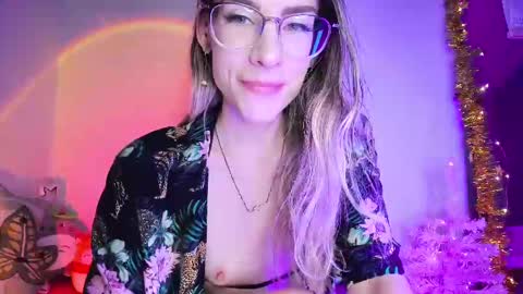 Snapshot of emmaterrestrial chatting on 02/23/25, 04:02 RH-NEGATIVE GREEN-EYED BAELIEN online show from 02/23/25, 04:02