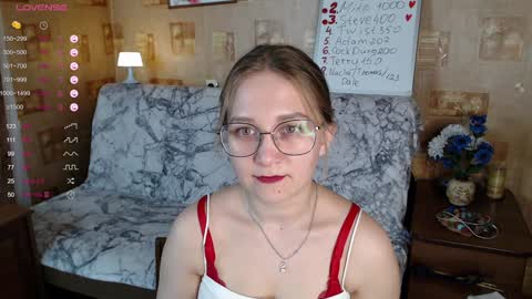 Mia online show from 12/07/24, 01:40