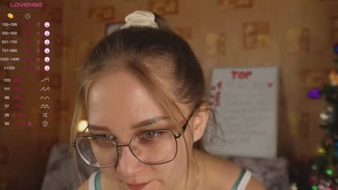 Mia online show from 01/14/25, 01:49