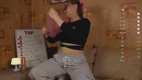 Mia online show from 02/21/25, 05:09