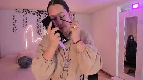 Emma Torres online show from 09/30/25, 03:39