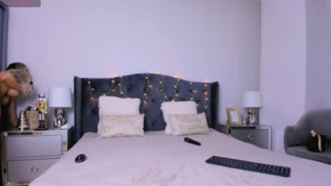 Snapshot of emmatwerk chatting on 01/09/26, 11:39 Emma online show from 01/09/26, 11:39