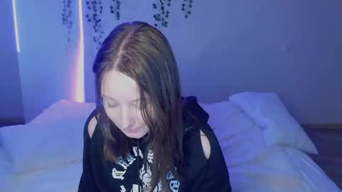 Emma online show from 09/13/25, 12:16
