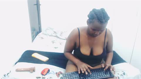 Emmy Lilly and Sam online show from 01/07/25, 06:45