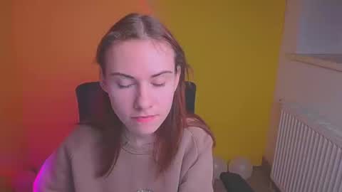 Snapshot of emmi_rossum chatting on 02/18/25, 03:21 Emmi online show from 02/18/25, 03:21