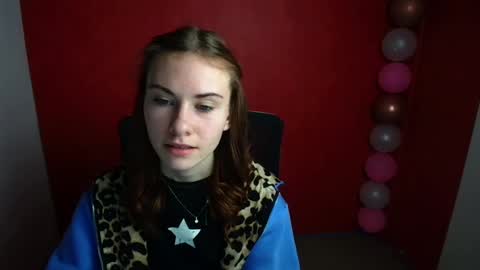 Snapshot of emmi_rossum chatting on 02/25/25, 12:13 Emmi online show from 02/25/25, 12:13