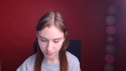 Snapshot of emmi_rossum chatting on 03/03/25, 12:05 Emmi online show from 03/03/25, 12:05