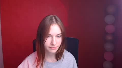 Snapshot of emmi_rossum chatting on 03/03/25, 03:09 Emmi online show from 03/03/25, 03:09