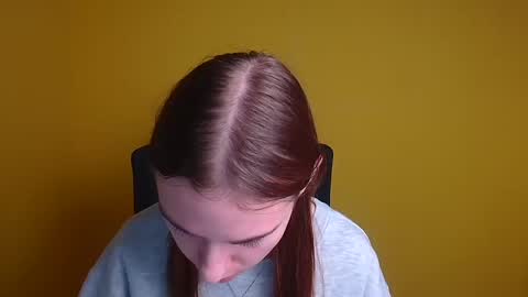 Snapshot of emmi_rossum chatting on 03/04/25, 12:12 Emmi online show from 03/04/25, 12:12