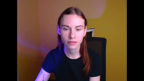 Snapshot of emmi_rossum chatting on 03/09/25, 12:53 Emmi online show from 03/09/25, 12:53