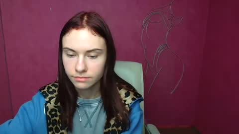 Snapshot of emmi_rossum chatting on 03/11/25, 09:13 Emmi online show from 03/11/25, 09:13