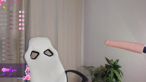 Emmi online show from 01/19/25, 05:48