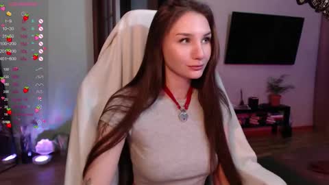 Snapshot of emmiclo chatting on 11/13/25, 04:28 Emily online show from 11/13/25, 04:28