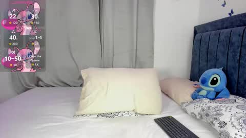 Snapshot of emmie_bunny chatting on 10/20/25, 09:26 Emmie online show from 10/20/25, 09:26