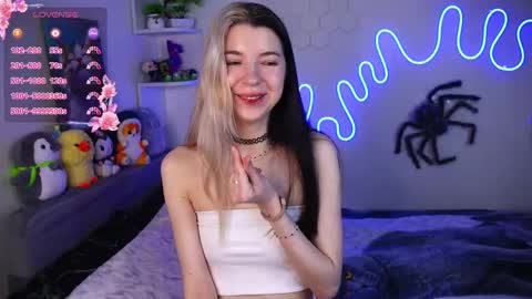 emmie_everly online show from 04/30/26, 07:53