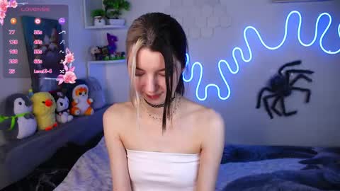 emmie_everly online show from 05/02/26, 07:41