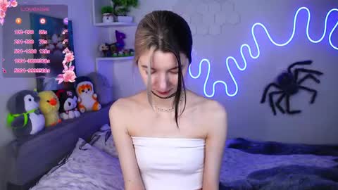 emmie_everly online show from 05/14/26, 08:37