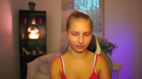 Emmie online show from 10/11/25, 01:09