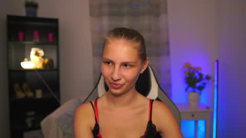 Emmie online show from 06/18/26, 06:45