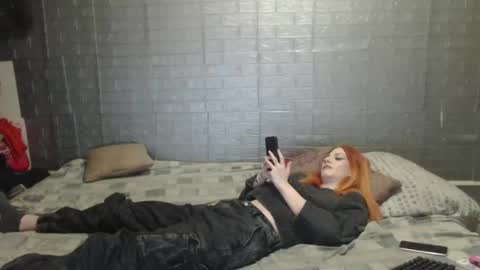 Snapshot of emmily000 chatting on 12/20/24, 12:52 Emmily000 online show from 12/20/24, 12:52