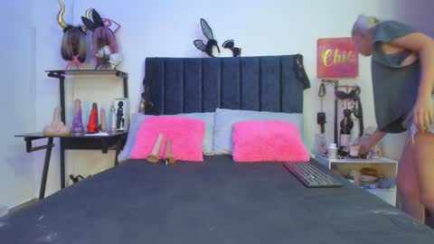          online show from 12/28/24, 11:52