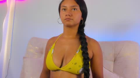 Snapshot of emmilybratz chatting on 05/12/26, 09:12 EMMILY online show from 05/12/26, 09:12
