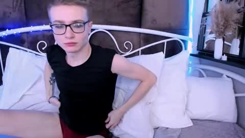 Snapshot of emmit_barker chatting on 02/07/26, 10:30 Emmit online show from 02/07/26, 10:30