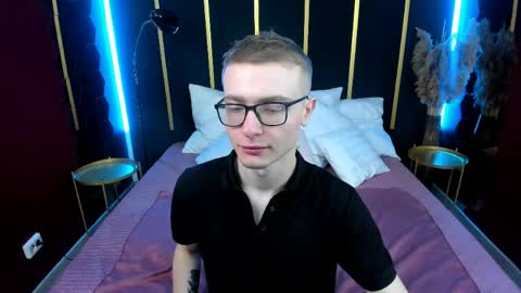 Emmit online show from 05/03/26, 05:35
