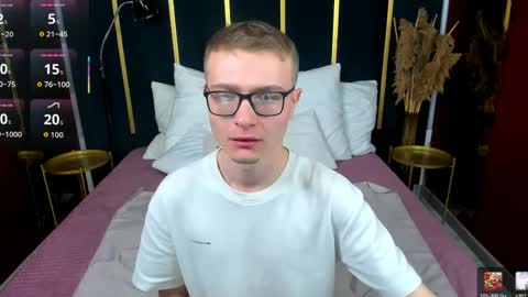 Emmit online show from 05/05/26, 06:10