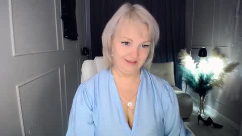 emmmam online show from 10/23/25, 08:35