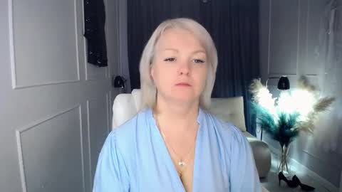 emmmam online show from 10/25/25, 06:10