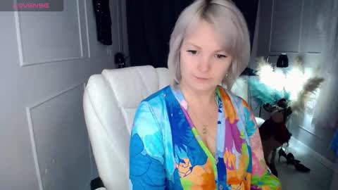 emmmam online show from 01/12/26, 01:27