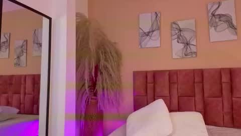 emmy_danielss online show from 03/18/26, 11:35