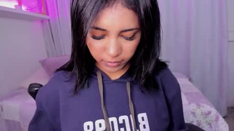 Snapshot of emmy_heart7 chatting on 01/13/26, 03:45 Emmy Heart online show from 01/13/26, 03:45