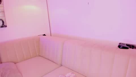 Snapshot of emmy_heart7 chatting on 02/03/26, 06:22 Emmy Heart online show from 02/03/26, 06:22