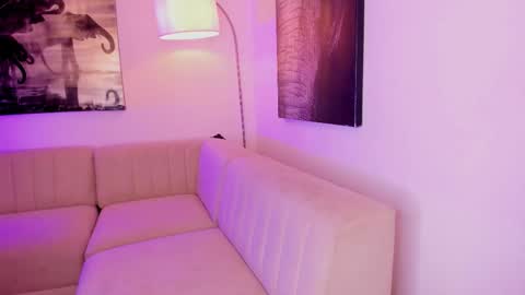 Snapshot of emmy_heart7 chatting on 02/17/26, 03:36 Emmy Heart online show from 02/17/26, 03:36