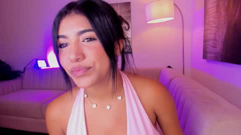 Snapshot of emmy_heart7 chatting on 03/21/26, 04:06 Emmy Heart online show from 03/21/26, 04:06