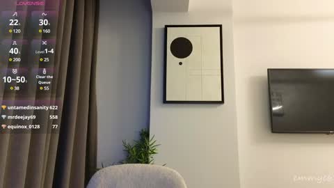 Em online show from 12/18/24, 10:24