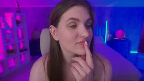 E M M Y online show from 05/03/26, 05:57