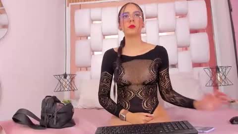 emmy online show from 11/09/25, 07:45