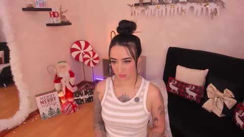 Emmy Evans  online show from 12/18/25, 07:53