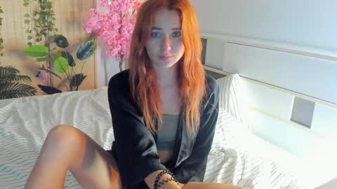 Snapshot of emmyfoxxofficial chatting on 06/03/26, 06:24 Emmylie online show from 06/03/26, 06:24
