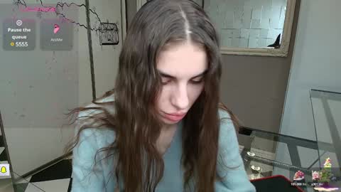 Snapshot of emmygreans chatting on 12/24/24, 06:44 Emmy online show from 12/24/24, 06:44