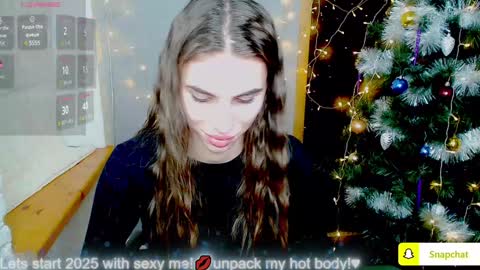 Snapshot of emmygreans chatting on 01/03/25, 12:41 Emmy online show from 01/03/25, 12:41