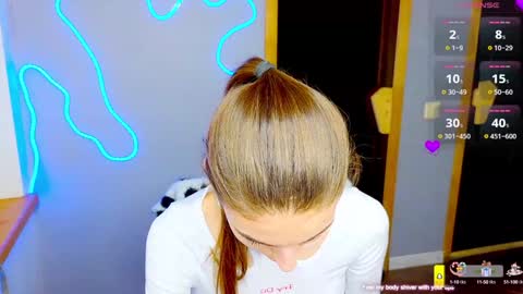 Snapshot of emmygreans chatting on 02/04/25, 05:23 Emmy online show from 02/04/25, 05:23