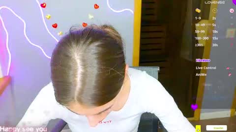 Snapshot of emmygreans chatting on 02/18/25, 05:53 Emmy online show from 02/18/25, 05:53